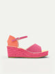 ALPARGATAS DE CUÑA FUCSIA Y CORAL CON HEBILLA