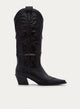 BLACK COWBOY BOOT WITH EMBROIDERY AND MID HEEL.