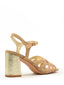 Sandalia beige tacón dorado ancho