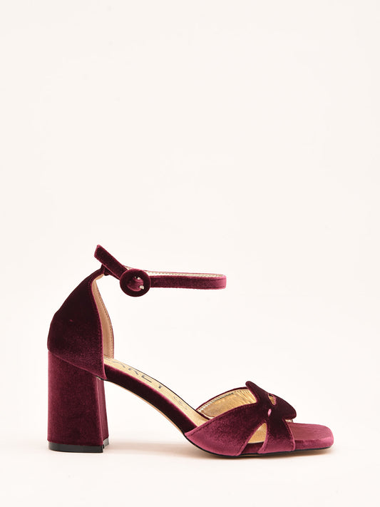 Elegant Pink Velvet Sandals