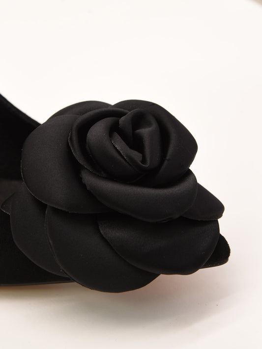 Black Court Shoes with Flower