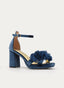 SANDALIAS CON PLATAFORMA EN TERCIOPELO AZUL CON FLORES Y TACÓN ANCHO