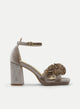 SANDALIAS DE PLATAFORMA BEIGE CON FLORES Y TACÓN ANCHO