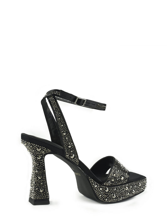 High-heeled sandal with black rhinestones and buckle closure