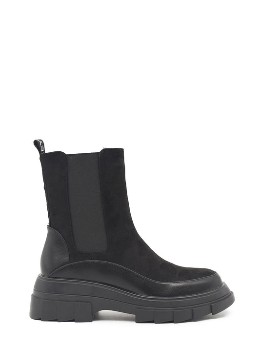 Black double-soled ankle boot