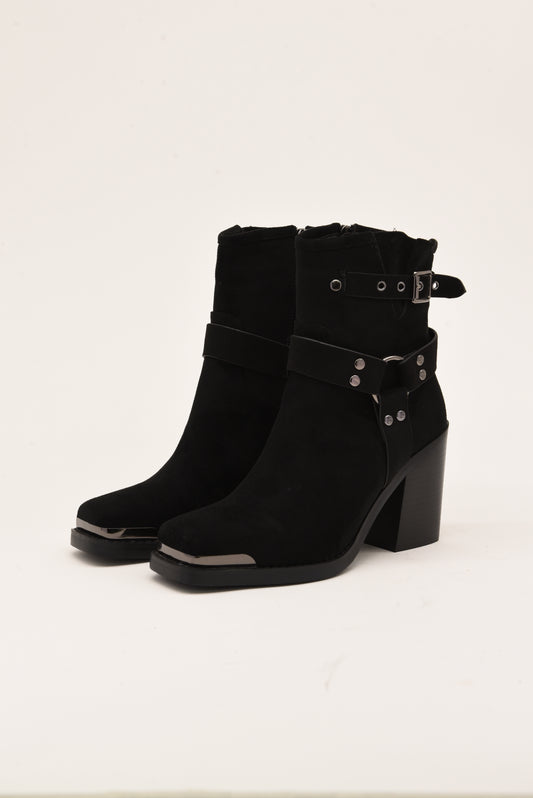 Black ankle boots with spur and buckle