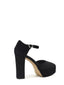 Zapato de terciopelo con plataforma en color negro y cierre de hebilla