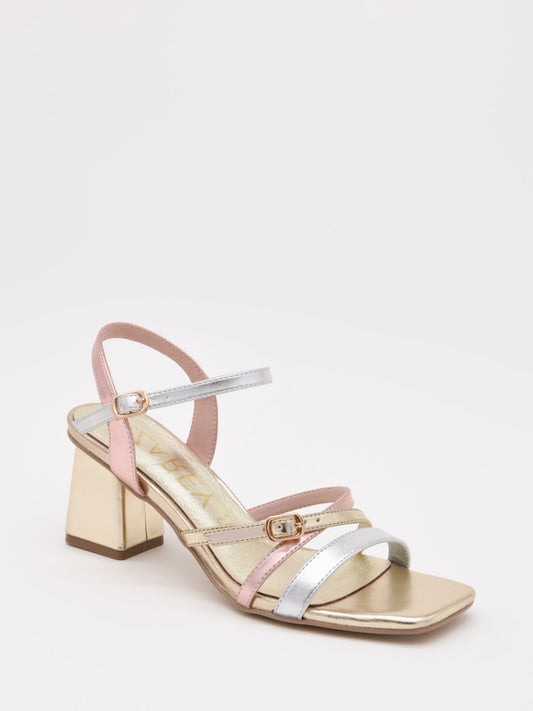 Sandalias de tacón dorado con tiras rosa y plateado