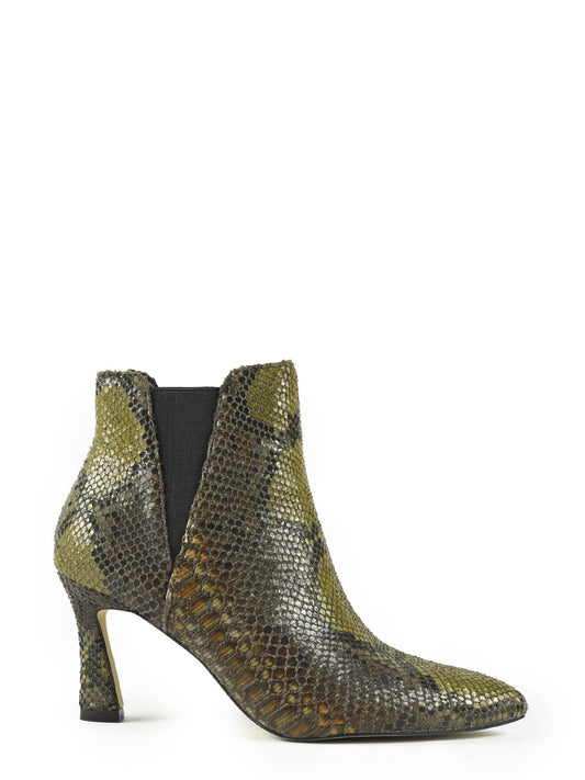 Brown ankle boots with thin heels with snake print