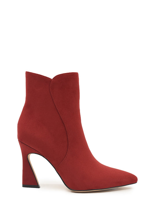 Thin-heeled ankle boots in red