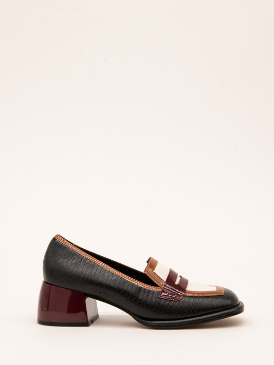 Zapato Mocasín Clásico en Negro, Marrón y Crema