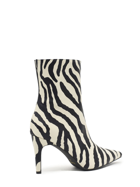Zebra ankle boots with thin heel in black and white