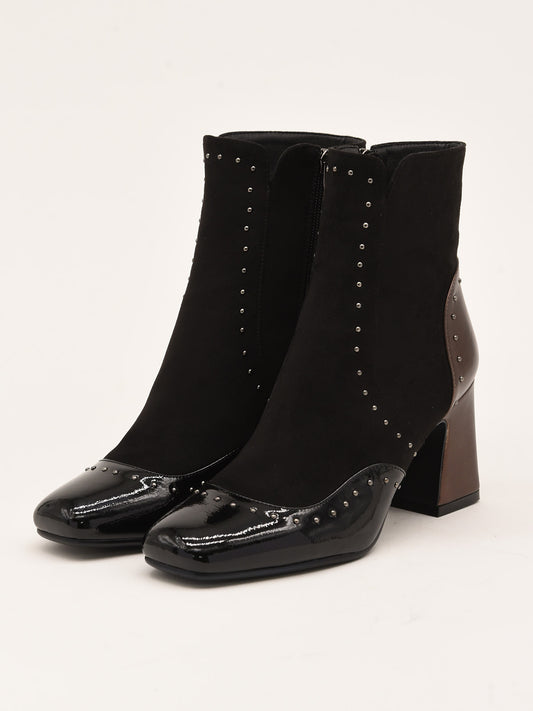 Black ankle boots with bronze heel