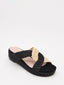 Sandalias planas de rafia en negro y beige con plataforma