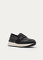 Mocassino sportivo nero con zeppa e elastici.