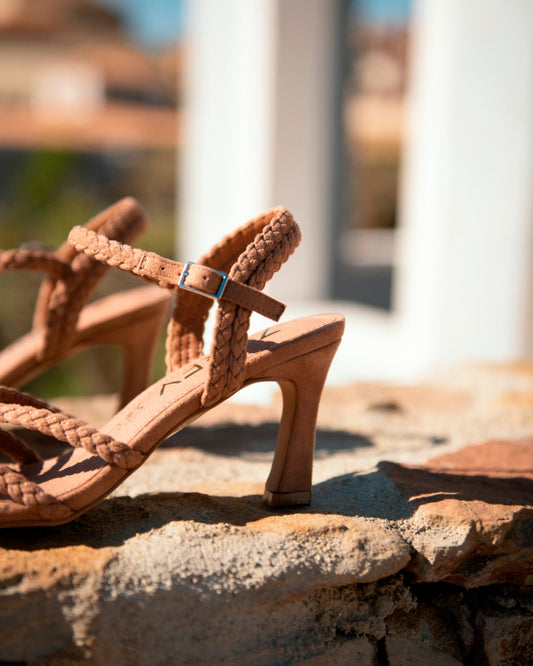 Taupe heeled sandal with braided straps