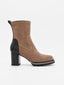 Stivale Donna Taupe con Tacco largo e Tallone nero.