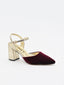 Zapato de Terciopelo Burdeos con Tacón Dorado y correa