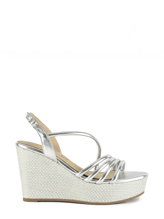 Silver-plated wedge with metallic straps and buckle closure