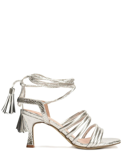 Party sandal with straps in silver color